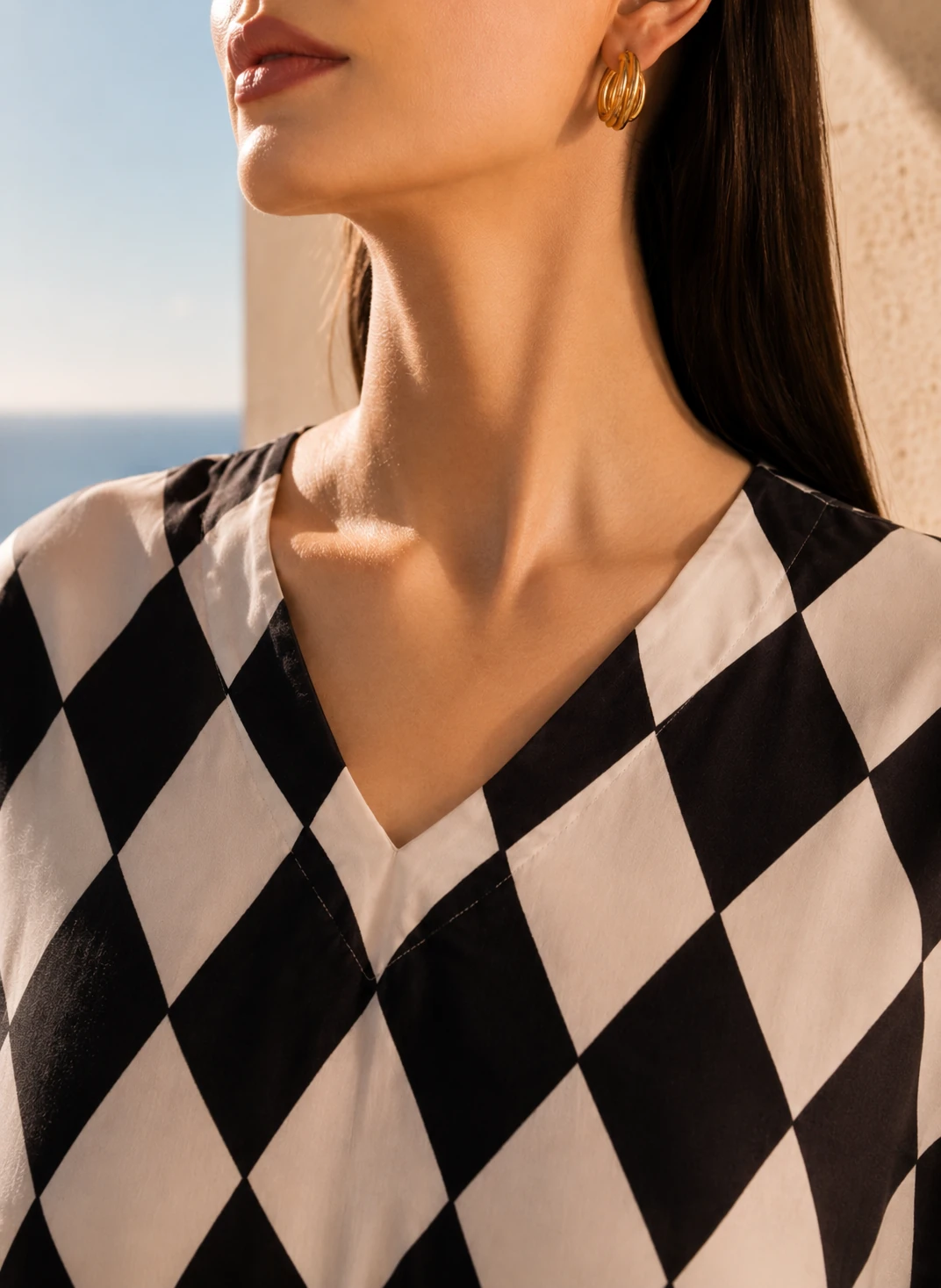 The Sorrento Diamond Kaftan Detail
